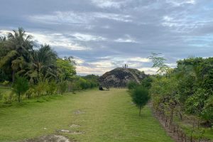 Isdhoo; When a Mound is not a Mound